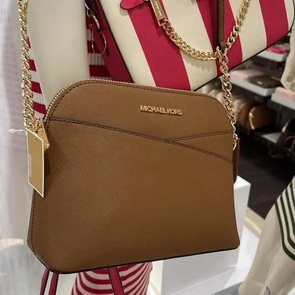 MICHAEL KORS 
Jet Set Travel Medium Dome Crossbody Bag XCROSS XBODY
Luggage 
NWT - Picture 14 of 16